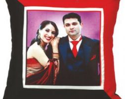 Red Moments > Pillow